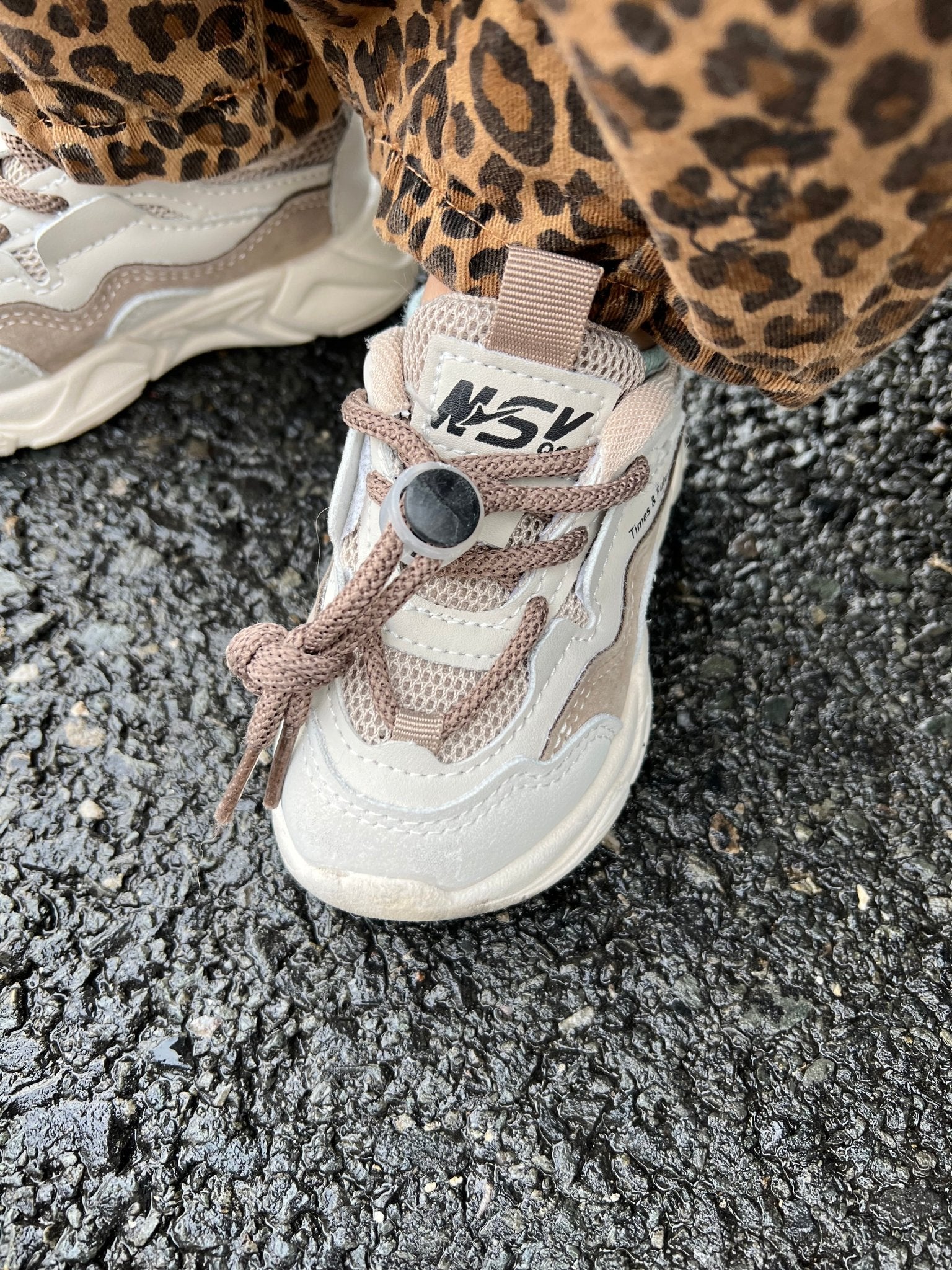 Sneak & Chill - KIDITOPIA