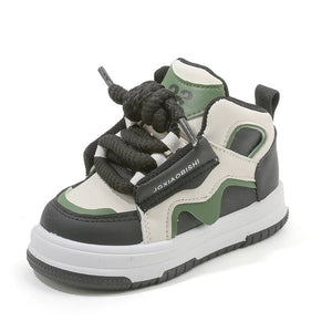 Mini Skater Kicks 🛹 - KIDITOPIA